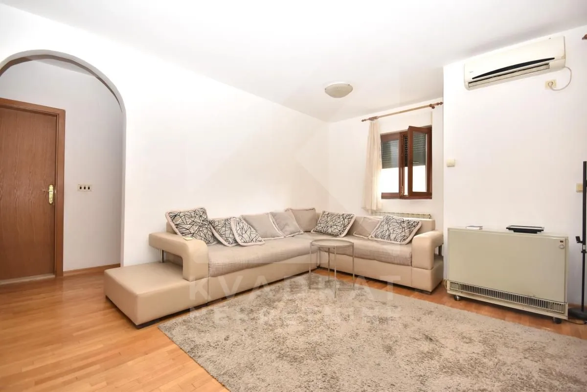 Rent, one bedroom apartment, 50m², Stari Aerodrom, Podgorica
