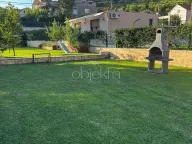 Izdavanje, kuća, 220m², Tivat, Crna Gora - image 2