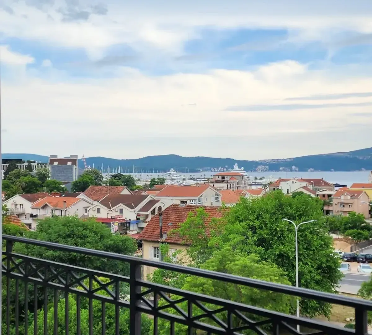 Prodaja, stan, 92m², Tivat, Crna Gora