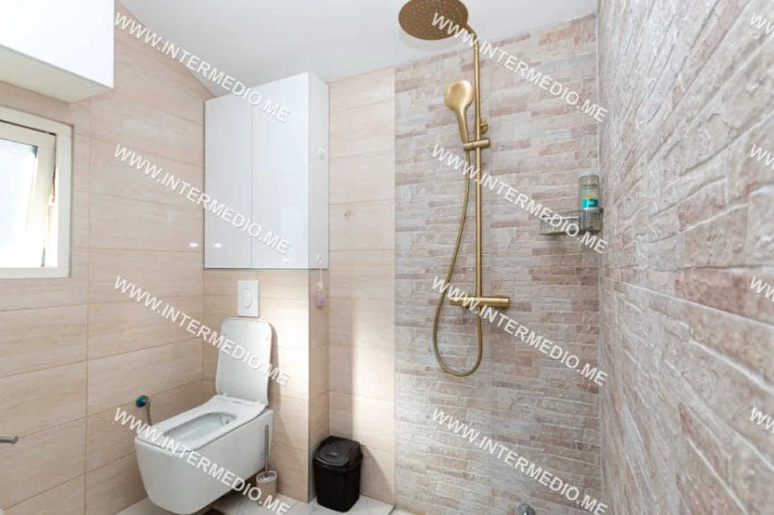 Prodaja, dvosoban stan, 98m², Igalo, Herceg Novi