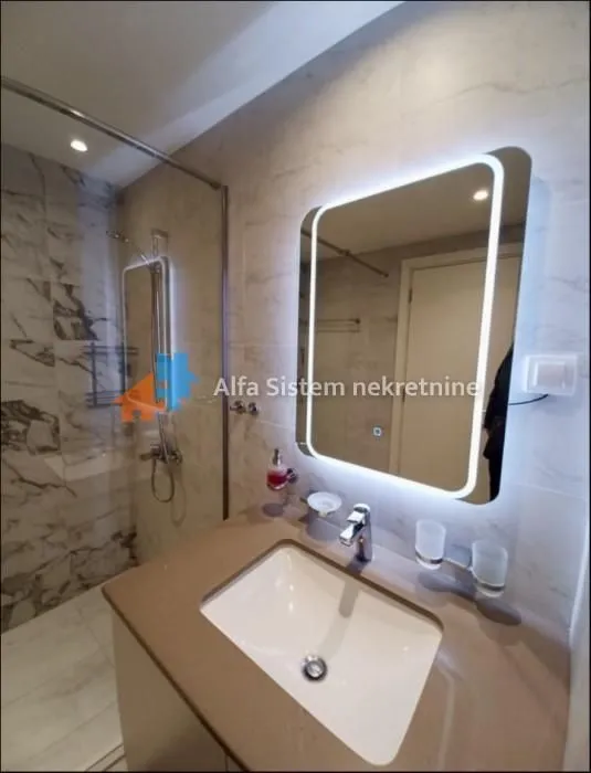 Sale, two bedroom apartment, 56m², Savski Venac, Beograd