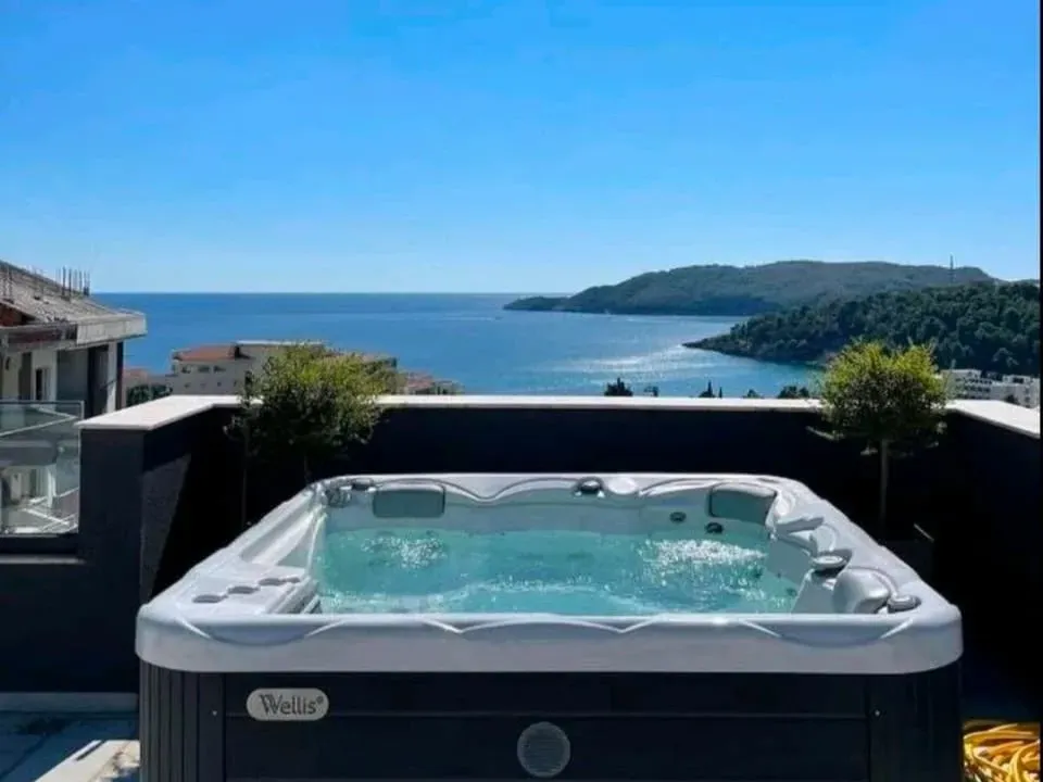 Rent, one bedroom apartment, 39m², Bečići, Budva