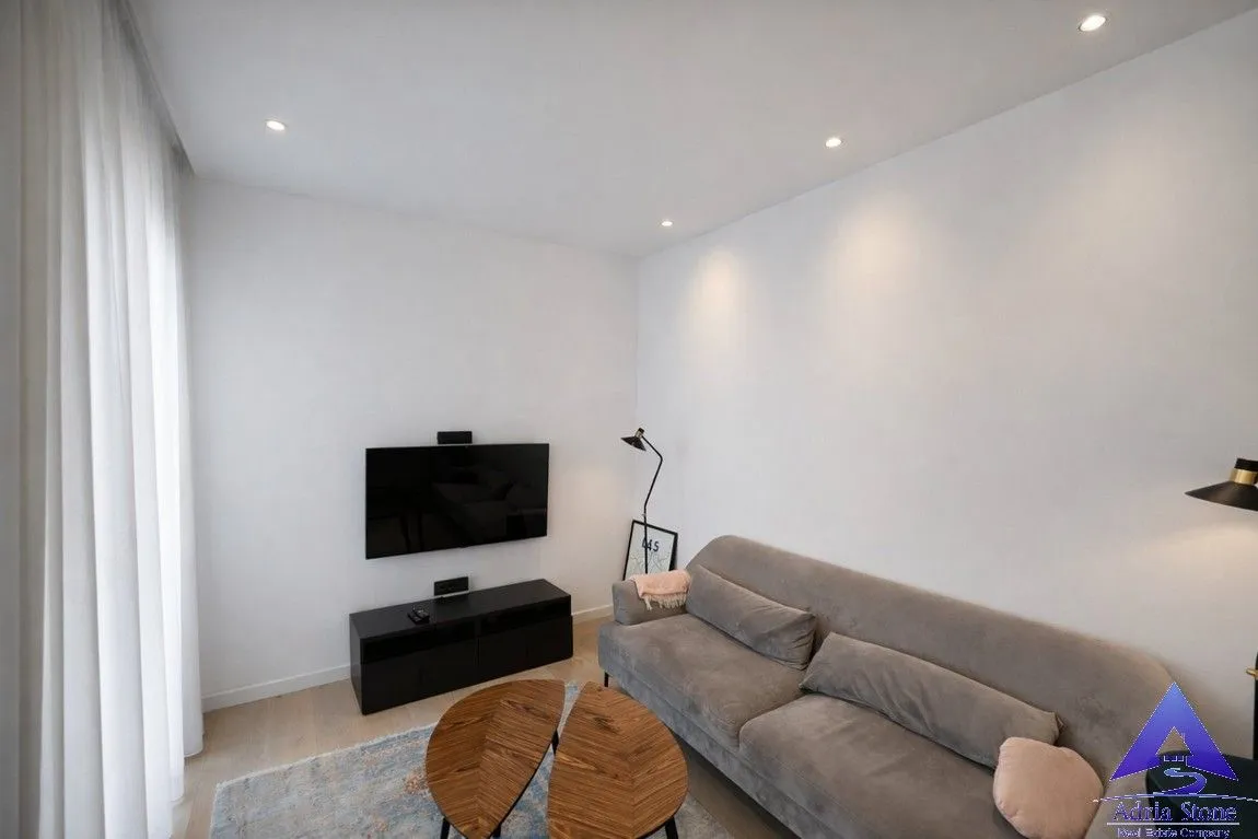 Prodaja, dvosoban stan, 55m², Donja Lastva, Tivat