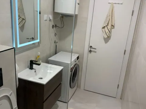 Rent, one bedroom apartment, 40m², Bečići, Budva - image 3
