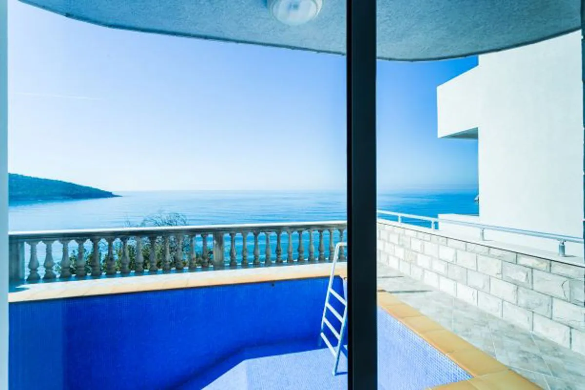 Prodaja, kuća, 232m², Kruče, Ulcinj