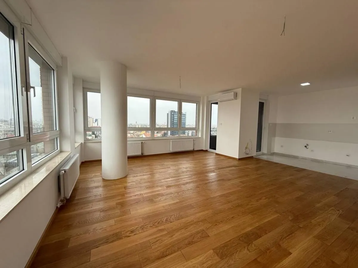 Rent, office space, 117m², Centar, Novi Sad