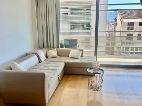 Prodaja, dvosoban stan, 85m², Budva, Crna Gora