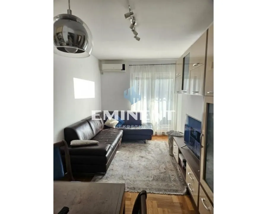 Izdavanje, trosoban stan, 53m², Tašmajdan, Palilula Sve Podlokacije