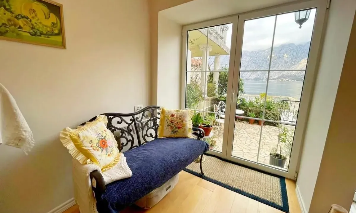 Prodaja, kuća, 120m², Prčanj, Kotor