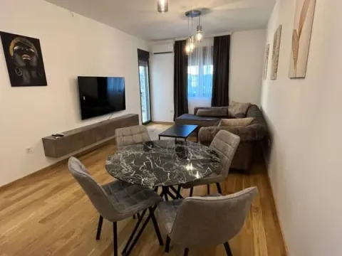 Rent, two bedroom apartment, 69m², City Kvart, Podgorica - image 3