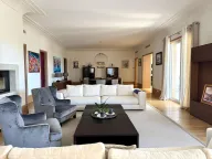 Izdavanje, trosoban stan, 223m², Porto Montenegro, Tivat - image 2