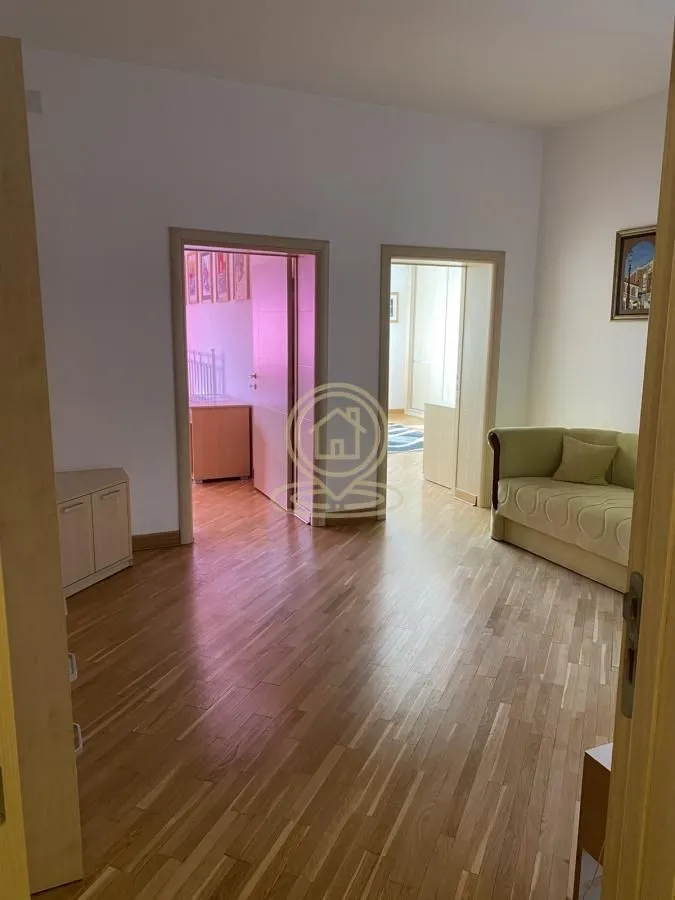 Izdavanje, trosoban stan, 92m², Tašmajdan, Palilula Sve Podlokacije