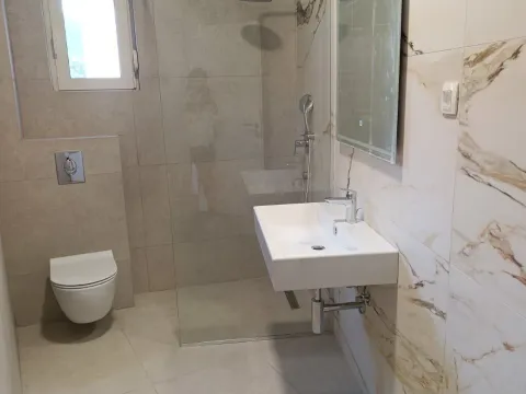 Prodaja, dvosoban stan, 65m², Centar, Budva - image 9