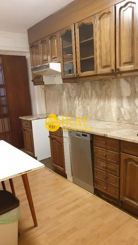 Rent, four bedroom apartment, 115m², Kalenić Pijaca, Vračar Sve Podlokacije