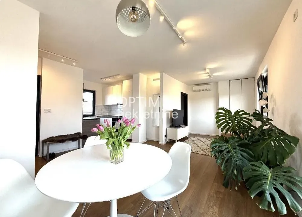 Rent, two bedroom apartment, 43m², Gundulićev Venac, Beograd