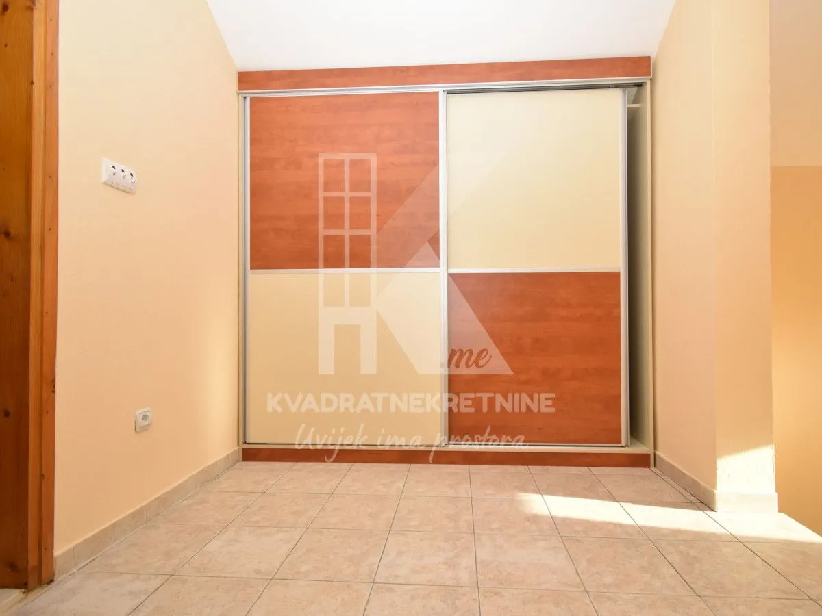 Prodaja, kuća, 160m², Murtovina, Podgorica