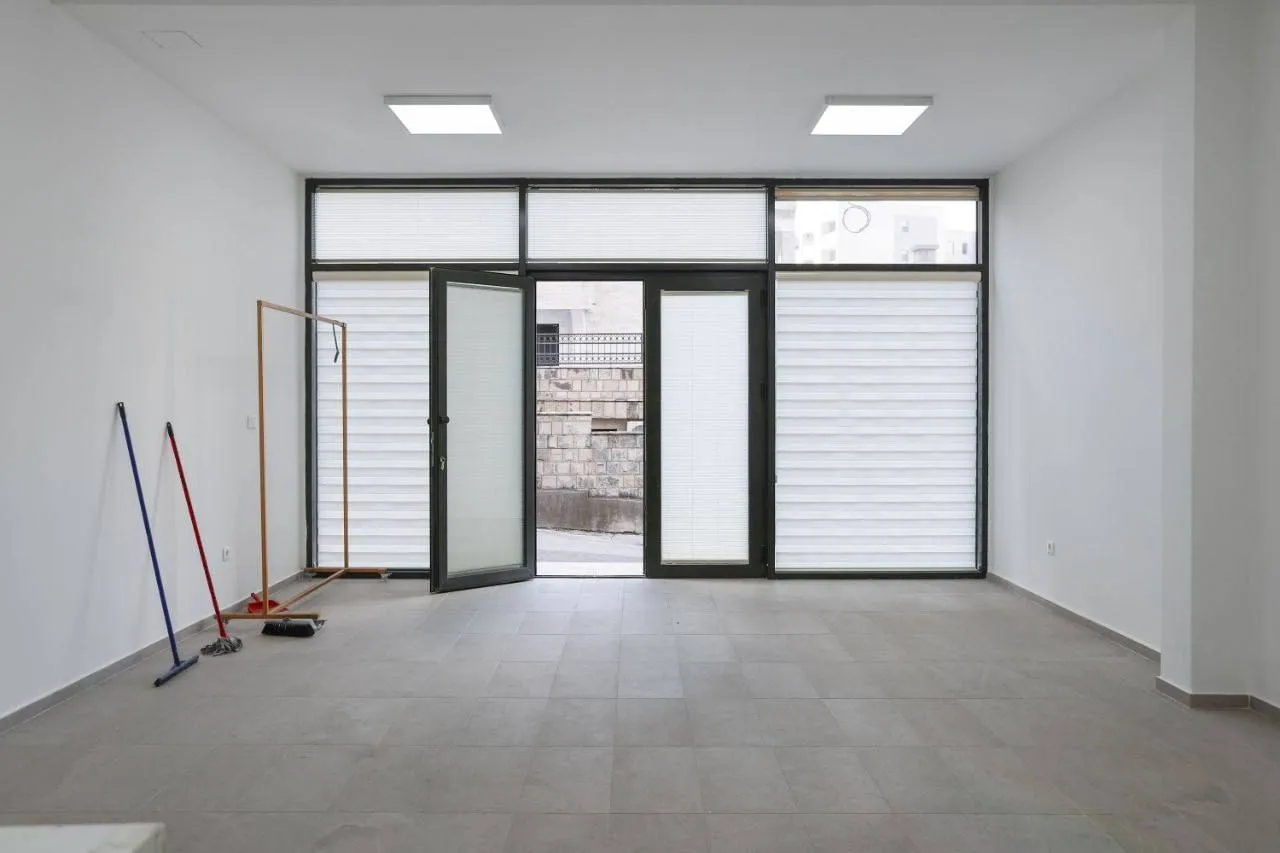Rent, office space, 51m², Bečići, Budva