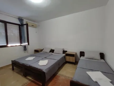 Rent, one bedroom apartment, 40m², Šušanj, Bar - image 2
