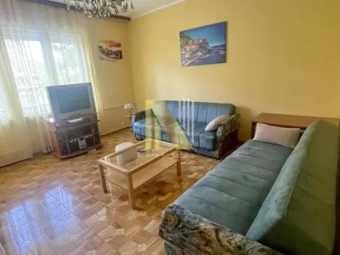 Izdavanje, dvosoban stan, 62m², Podbara, Novi Sad Sve Podlokacije - image 1