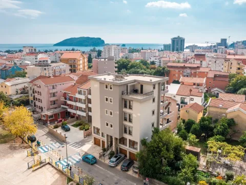 Sale, three bedroom apartment, 215m², Centar, Budva - image 11