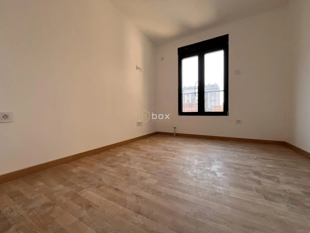 Prodaja, trosoban stan, 79m², Medijana, Niš