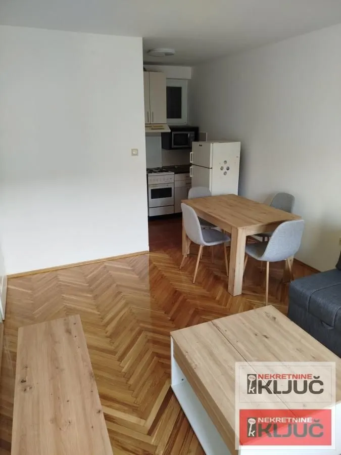 Izdavanje, dvosoban stan, 41m², Nova Detelinara, Novi Sad Sve Podlokacije