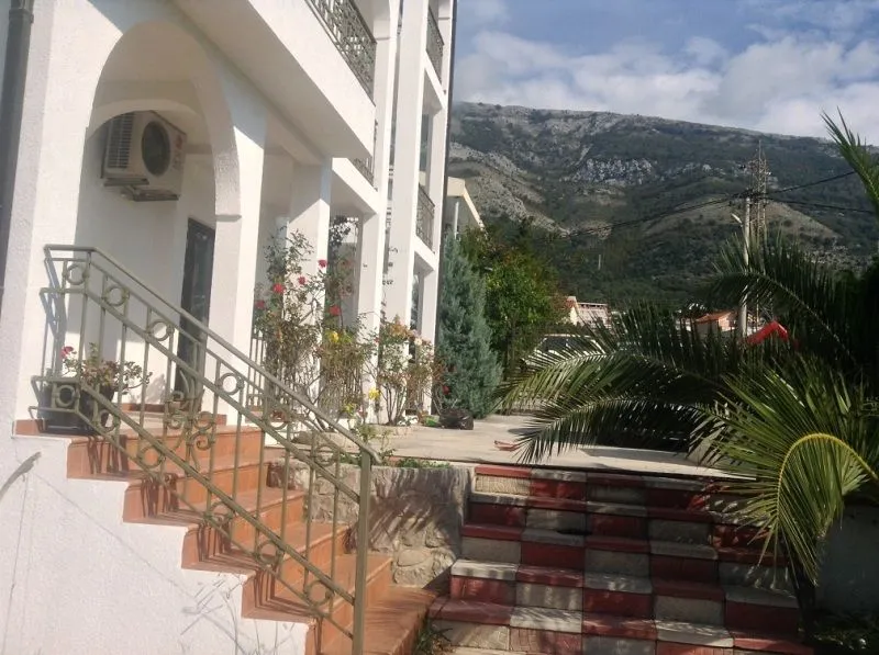 Sale, house, 390m², Sutomore, Bar