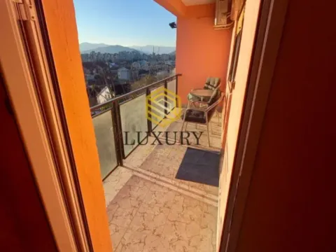 Izdavanje, trosoban stan, 850m², Nova Dalmatinska, Podgorica - image 9