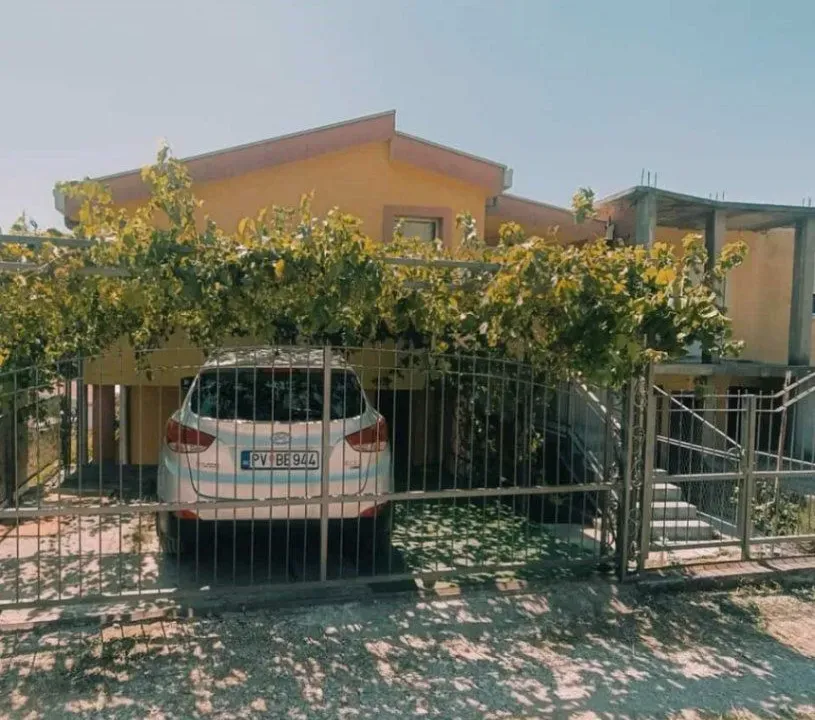 Sale, house, 189m², Sutomore, Bar