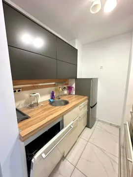 Rent, one bedroom apartment, 45m², Dubovica, Budva - image 6