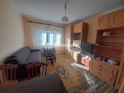 Izdavanje, jednosoban stan, 30m2, Mala Amerika, Zrenjanin Izdavanje, jednosoban stan, 30m2, Mala Amerika, Zrenjanin