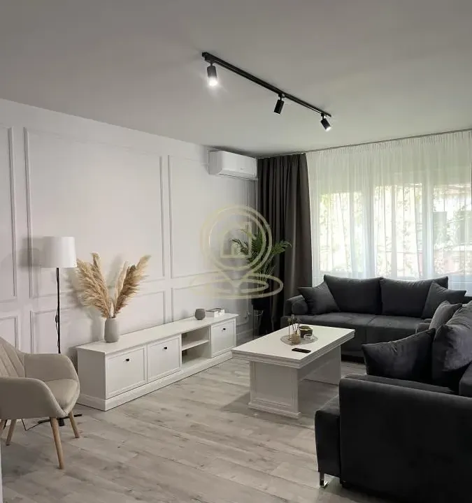 Rent, four bedroom apartment, 120m², Pantelej, Niš