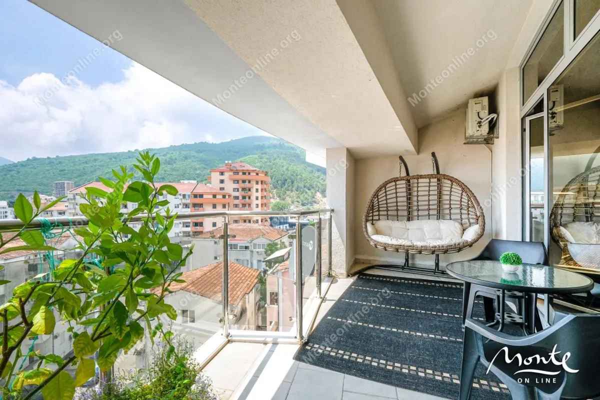 Sale, four bedroom apartment, 150m², Rozino, Budva