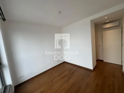 Rent, three bedroom apartment, 87m², Savski Venac, Beograd - image 16