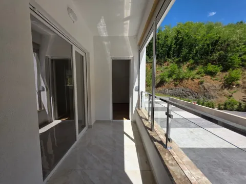 Sale, one bedroom apartment, 44m², Bečići, Budva - image 24