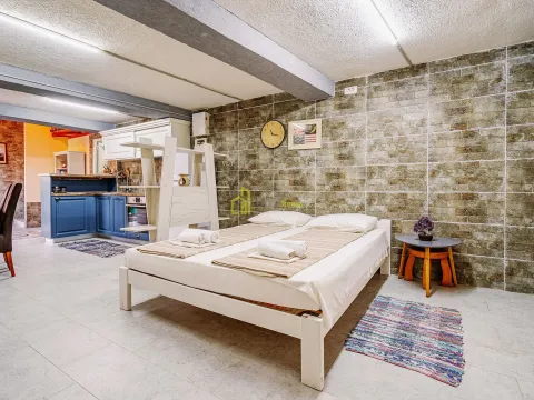 Prodaja, poslovni prostor, 1000m², Bečići, Budva - image 45