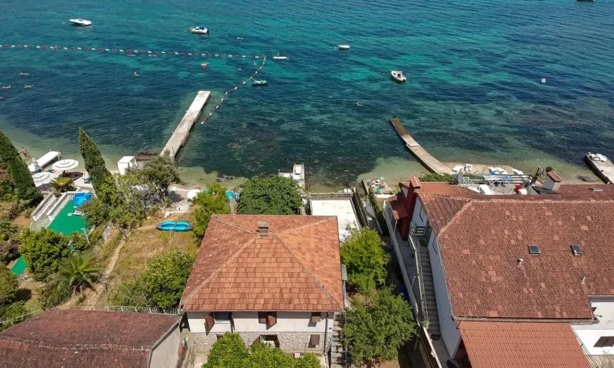 Sale, house, 120m², Sutorina, Herceg Novi