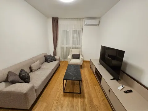 Rent, one bedroom apartment, 43m², City Kvart, Podgorica - image 3