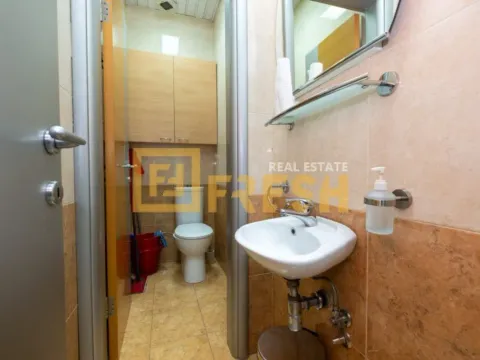 Izdavanje, poslovni prostor, 78m², Preko Morače, Podgorica - image 9
