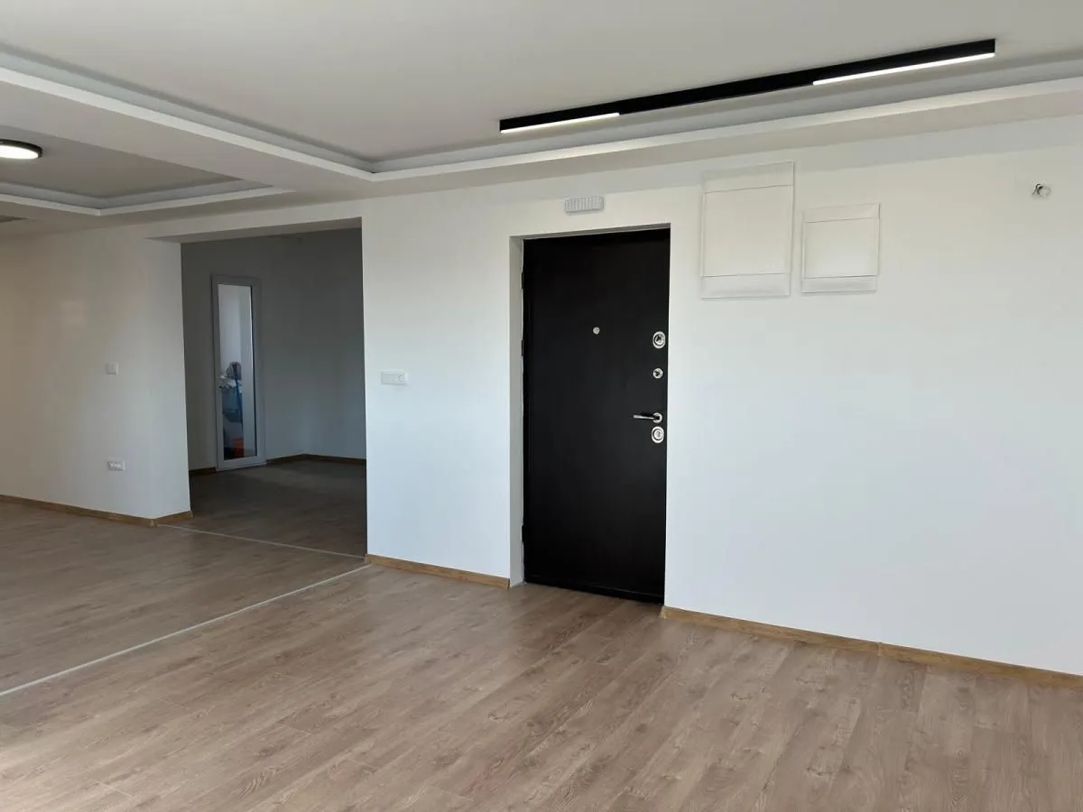 Rent, office space, 230m², Centar, Niš