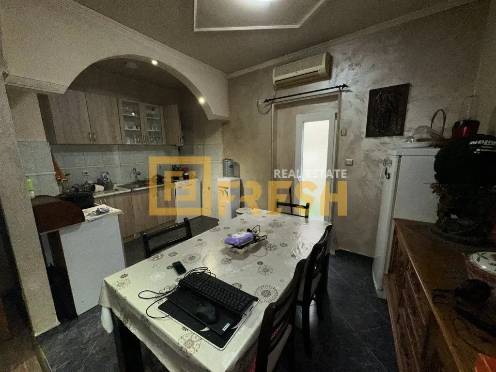 Prodaja, kuća, 103m², Stara Varoš, Podgorica