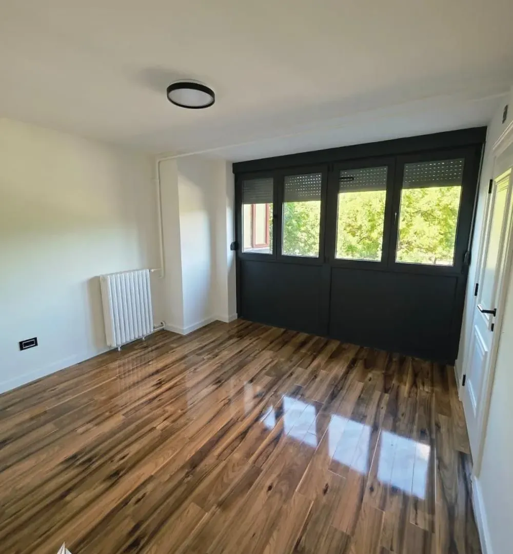 Prodaja, trosoban stan, 80m², Novi Beograd Blok 28, Novi Beograd Sve Podlokacije