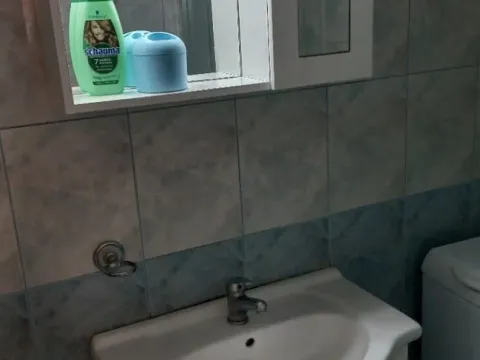 Izdavanje, jednosoban stan, 43m², Đenovići, Herceg Novi - image 6
