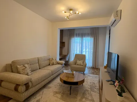 Rent, one bedroom apartment, 48m², Cetinje, Crna Gora - image 1