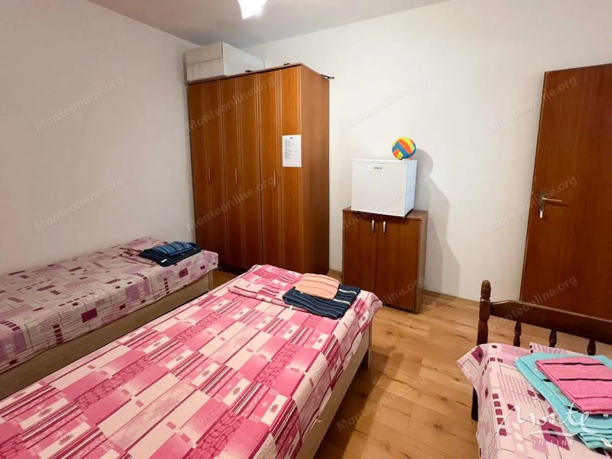 Sale, office space, 769m², Šušanj, Bar