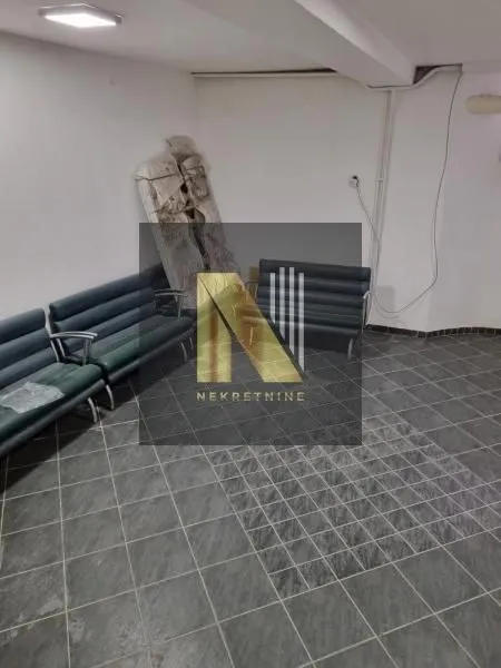 Rent, office space, 420m², Centar, Novi Sad