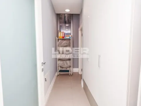 Izdavanje, poslovni prostor, 147m², Kalenić Pijaca, Vračar Sve Podlokacije - image 10