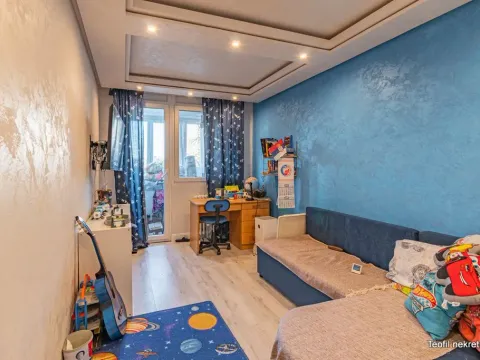 Prodaja, trosoban stan, 74m², Zemun Save Kovačevića, Zemun Sve Podlokacije - image 8