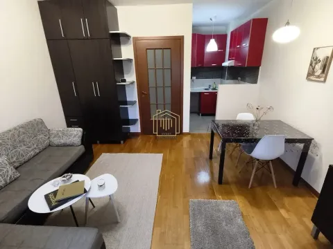 Rent, apartment, 37m², City Kvart, Podgorica - image 1