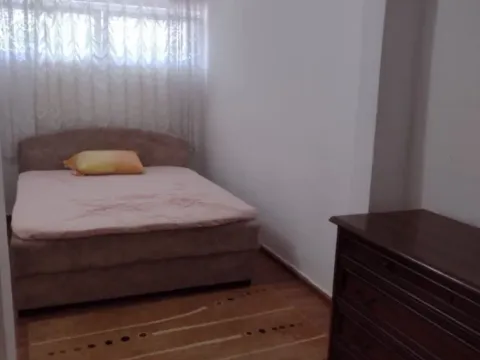 Izdavanje, jednosoban stan, 45m², Preko Morače, Podgorica